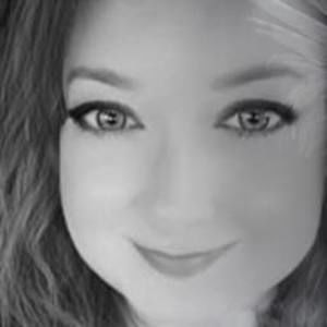 Meet your Posher, Stefanie